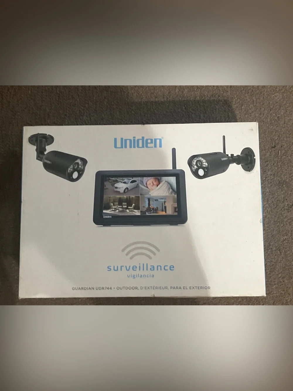 NIB Uniden Guardian UDR744 Wireless Surveillance System 2 indoor/outdoor cameras
